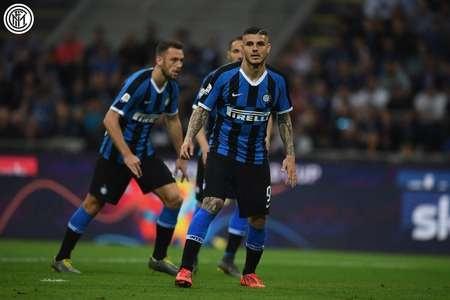 疯狂的足球：米兰门神迈尼昂的盘带合集（绿茵狂潮：米兰门神迈尼昂带球集锦）