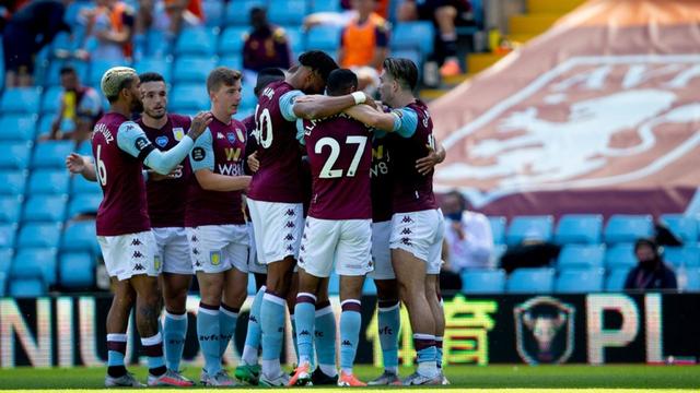 亚沙里稳健复出，80次传球仅失误6次，并送出一次全场最佳进攻机会的长传（亚沙里复出稳如旧：80次传球仅6次失误，一脚长传创造全场最佳良机）