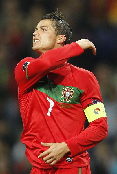 篮球防守意识怎样练？（如何提升篮球防守意识？）