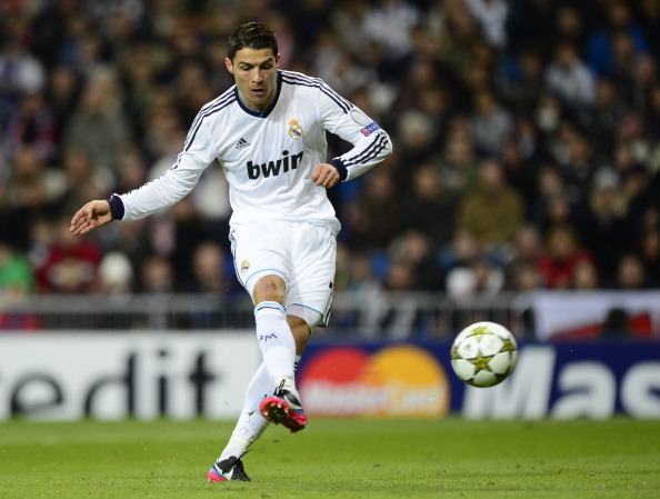 官方：不莱梅与18岁后卫施梅特根斯签下首份职业合同（官宣：不莱梅与18岁后卫施梅特根斯签订生涯首份职业合约）