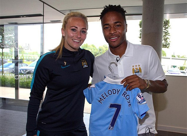 ESPN：若离队罗德里戈首选转战英超，但尚未收到任何正式报价（ESPN：罗德里戈若离队倾向转投英超，暂未收到正式报价）