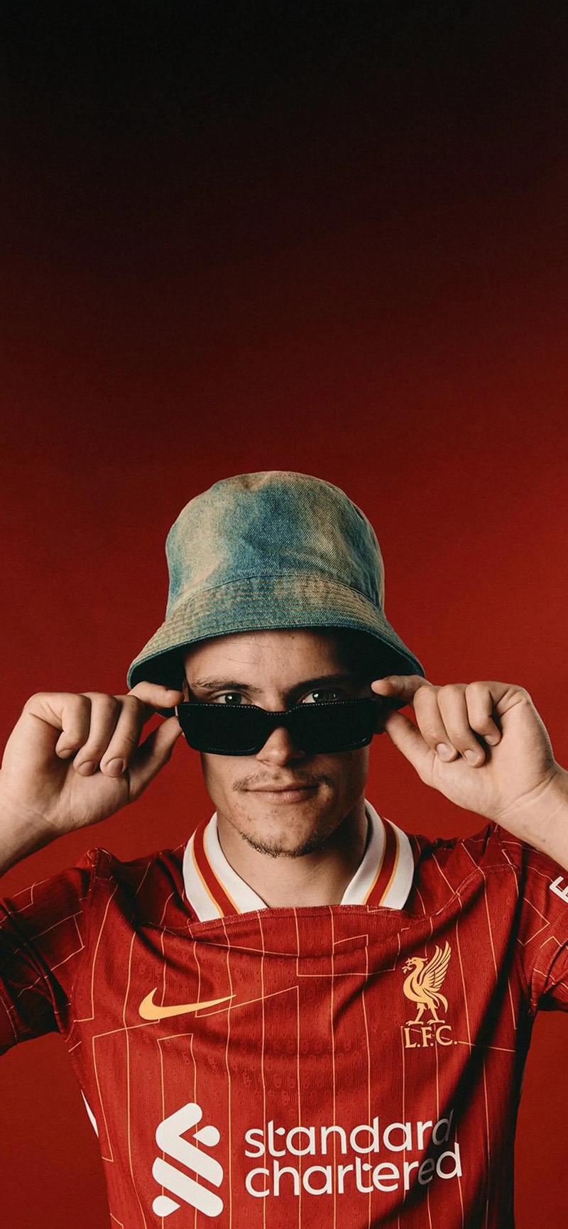 FM26逆天Bug，外场球员“闪现”至门前挡出对方主罚的点球（FM26离谱BUG： 外场球员瞬移到门前封堵对手点球）